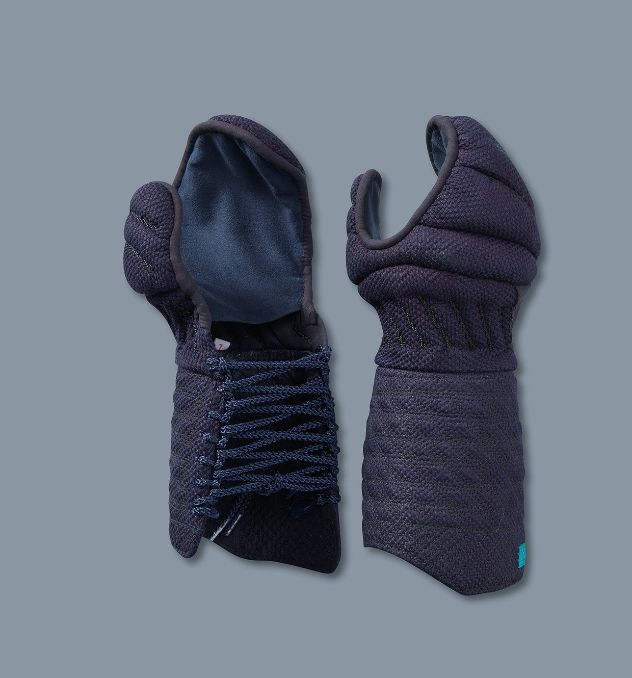 【松勘工業】閃HIRAMEKI FT総織刺 10㎜+2.5/2.5㎜格子刺 ヘリ人工紺革 小手単品