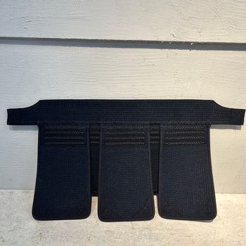 仙台ショールーム展示品 2/24掲載 Mサイズ【日本剣道具製作所】西都 -SAITO- 6mm刺 垂