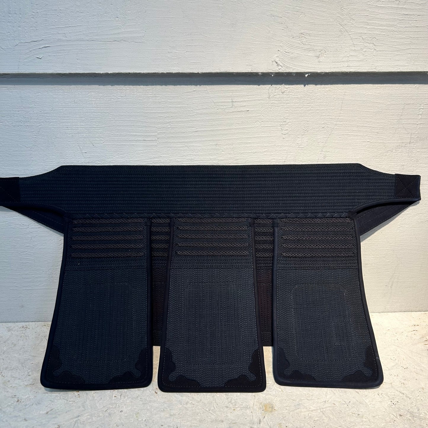 仙台ショールーム展示品 2/24掲載 Lサイズ【ミツボシ】『天』 ベーシック6mm織刺 ヘリ紺革仕立 剣道防具 垂単品