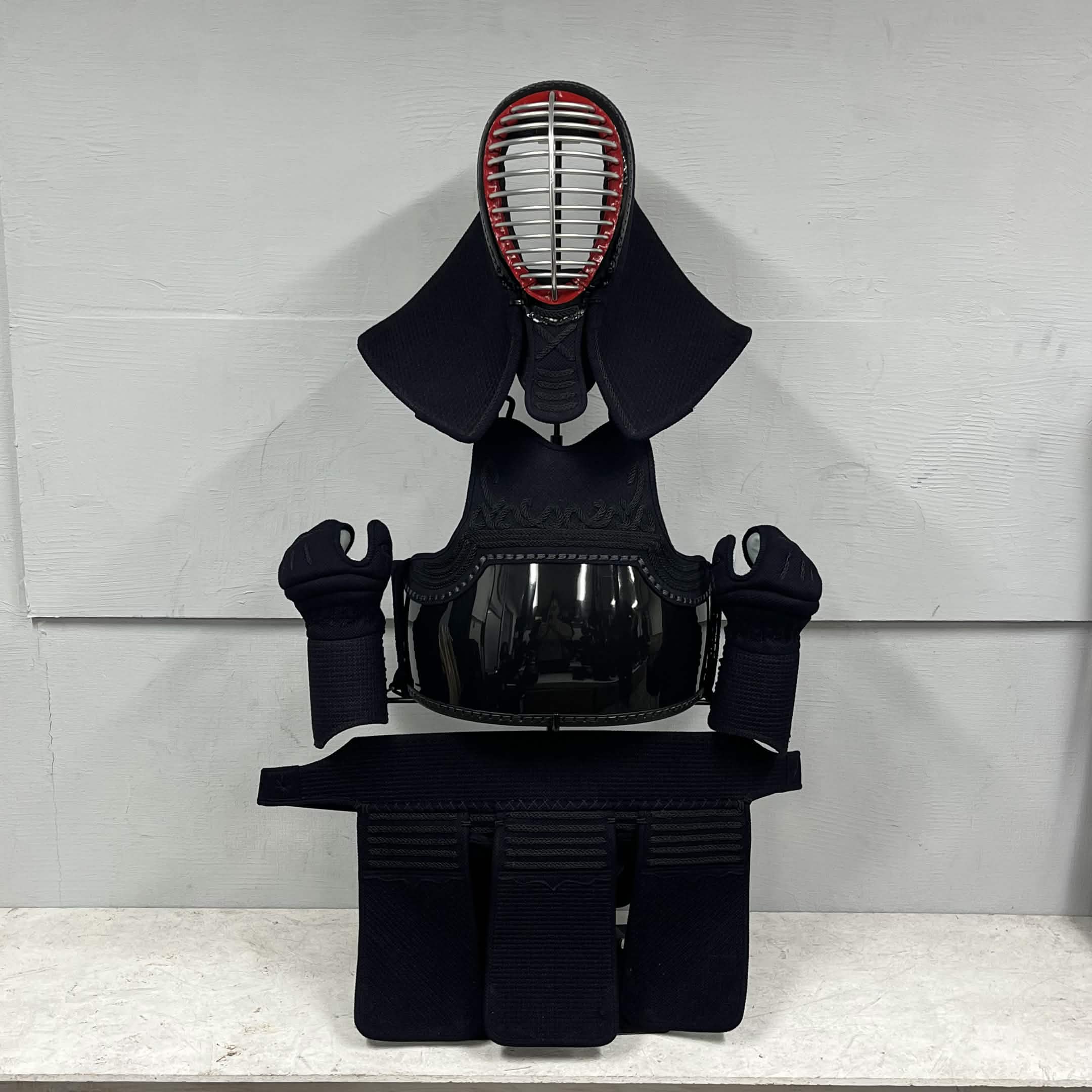 展示品セール『A-1α MARK-X』 6mm総織刺十字刺 剣道防具セット – BUSHIZO
