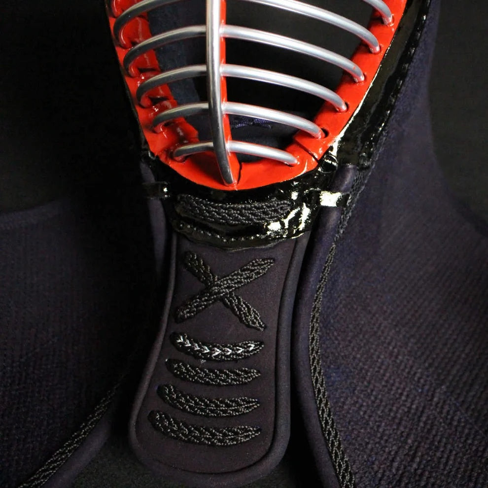 [West Japan Martial Arts Equipment] "Mugen" Mask (single item) - Lightweight, practical model made from high-quality materials